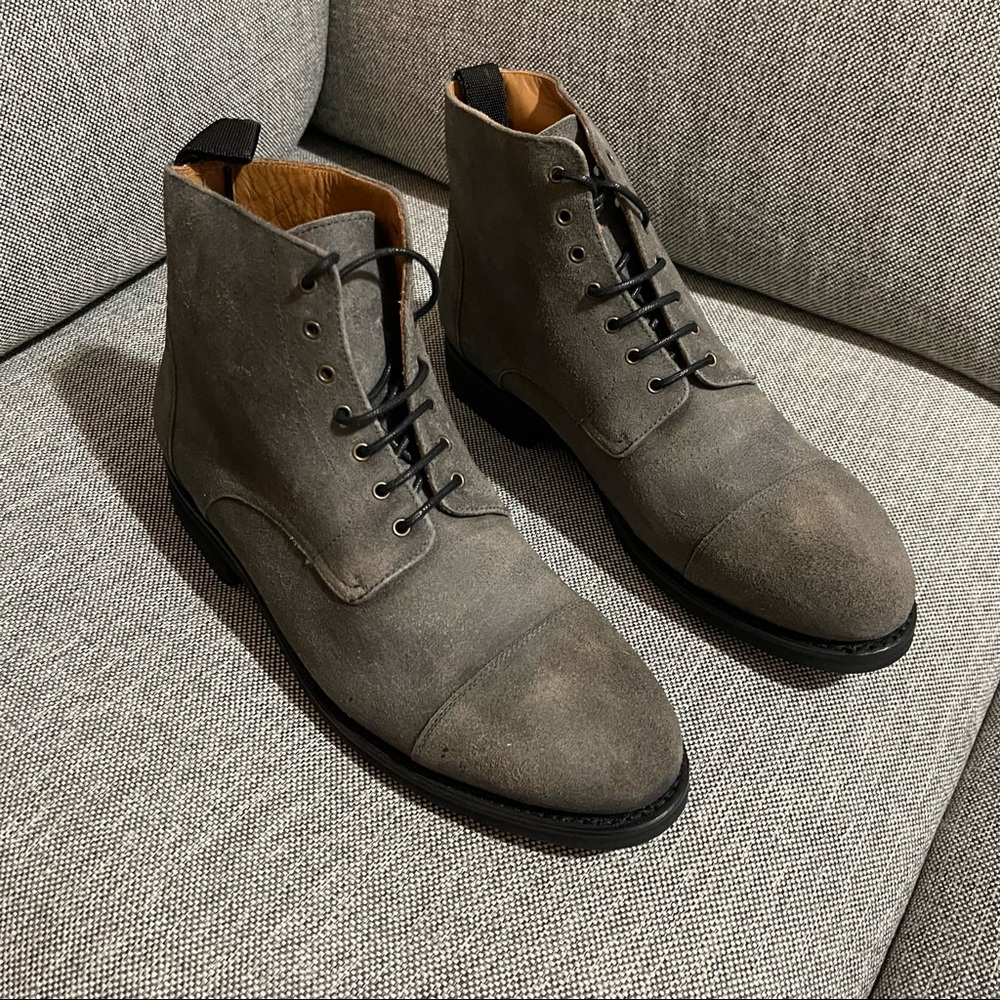 The Dragon Boot 3.0 in Grey